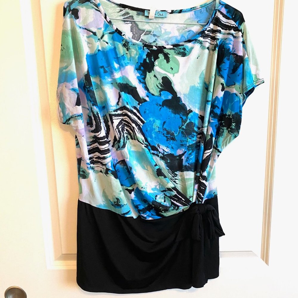 Blue and black top
